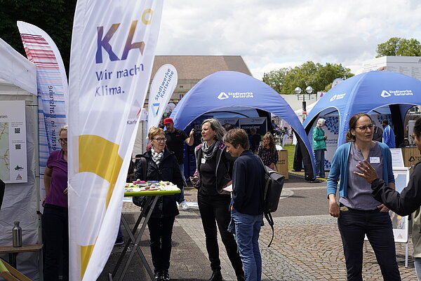 Reges Interesse rund um den KA°-Stand