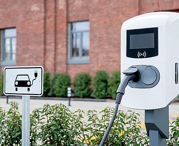 Private und öffentliche Ladeinfrastruktur für E-Mobilität in Karlsruhe