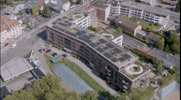 Mehrgenerationenhaus mit PVV-Anlage