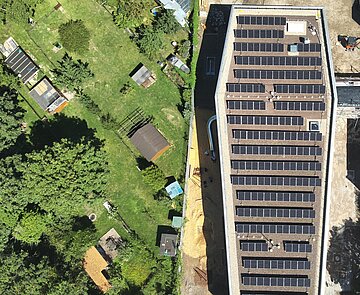 Die Erweiterung der Kita am Weinbrennerplatz wurde mit Photovoltaik geplant.